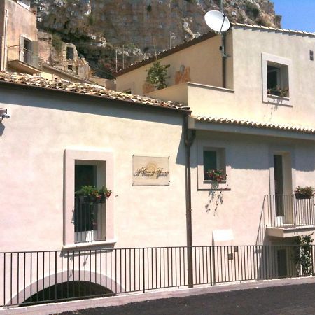 A Casa Di Grazia Bed & Breakfast Ragusa Exterior photo