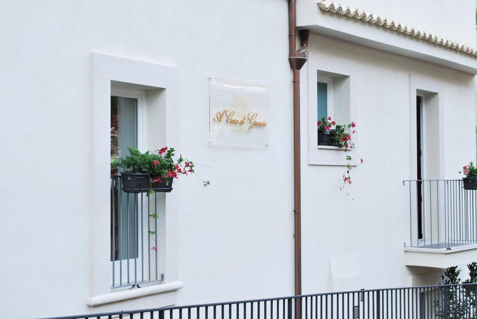 A Casa Di Grazia Bed & Breakfast Ragusa Exterior photo